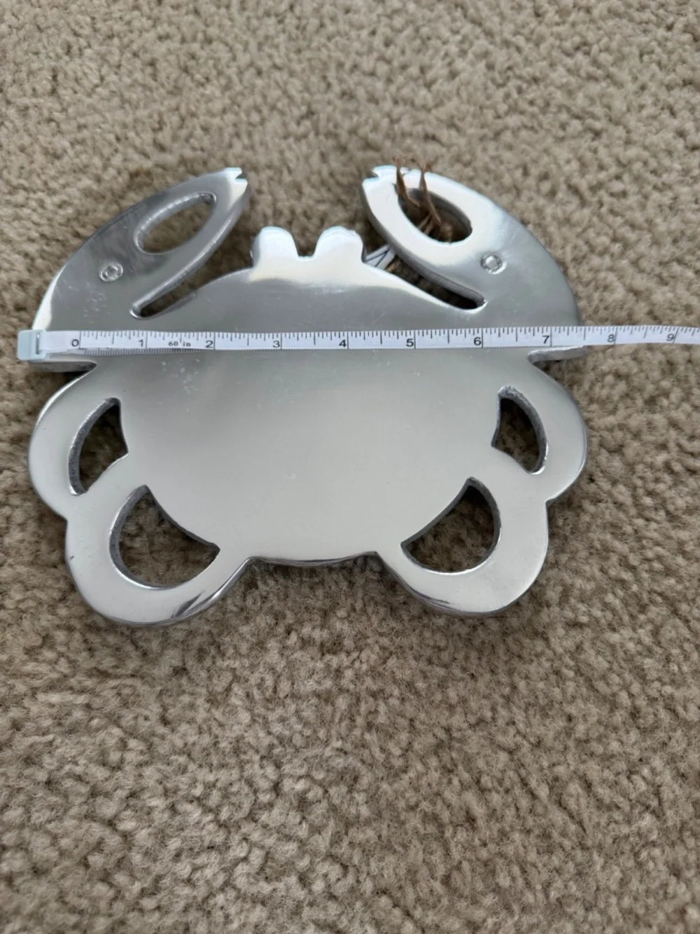 Aluminum crab trivet
